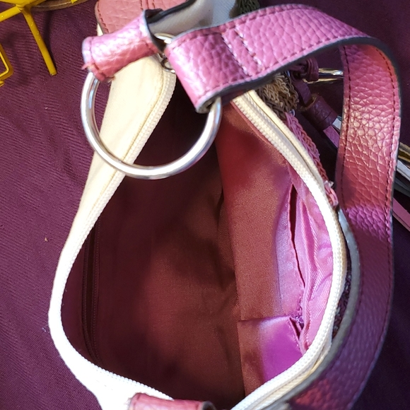 Pretty Purse 👛 - Picture 8 of 10